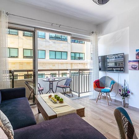 Berries 1-Br Apt In Ларнака Екстериор снимка