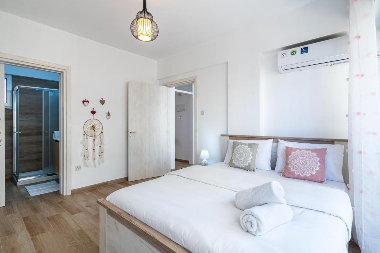 Berries 1-Br Apt In Ларнака Екстериор снимка