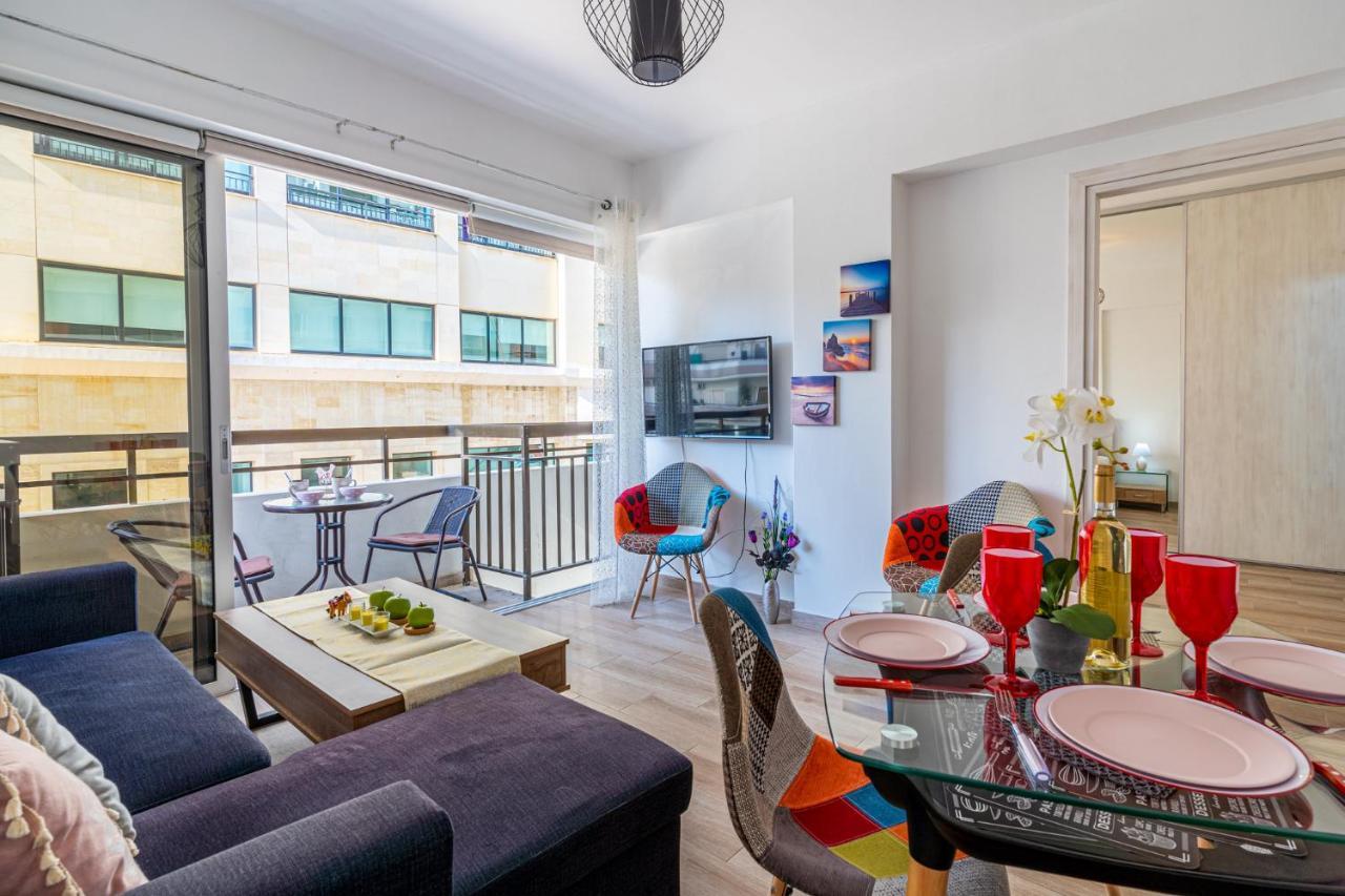 Berries 1-Br Apt In Ларнака Екстериор снимка